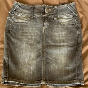 Vintage Dark-Wash Jean Skirt